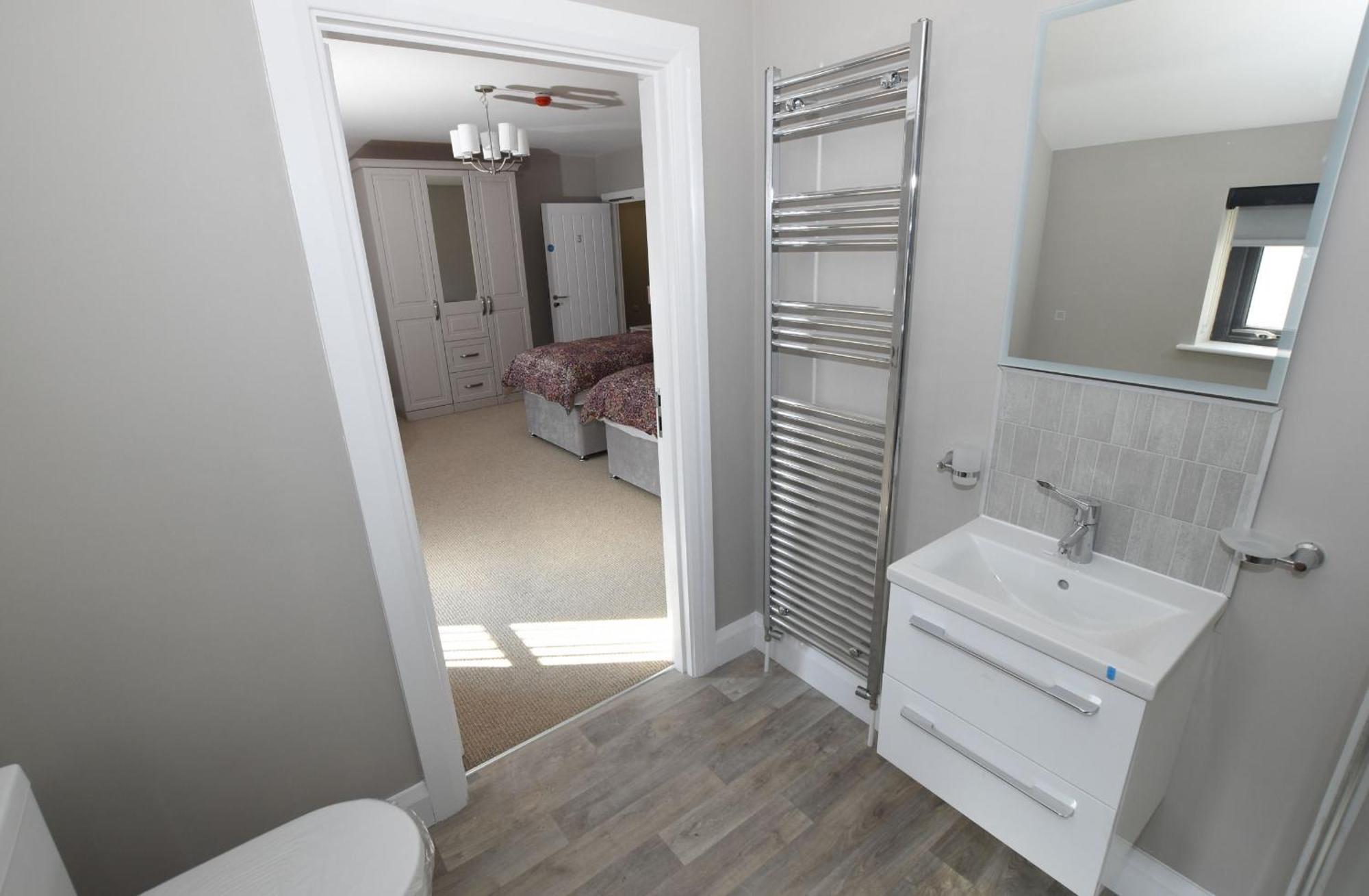 Homestead Hillsborough Guest Rooms Bilik gambar
